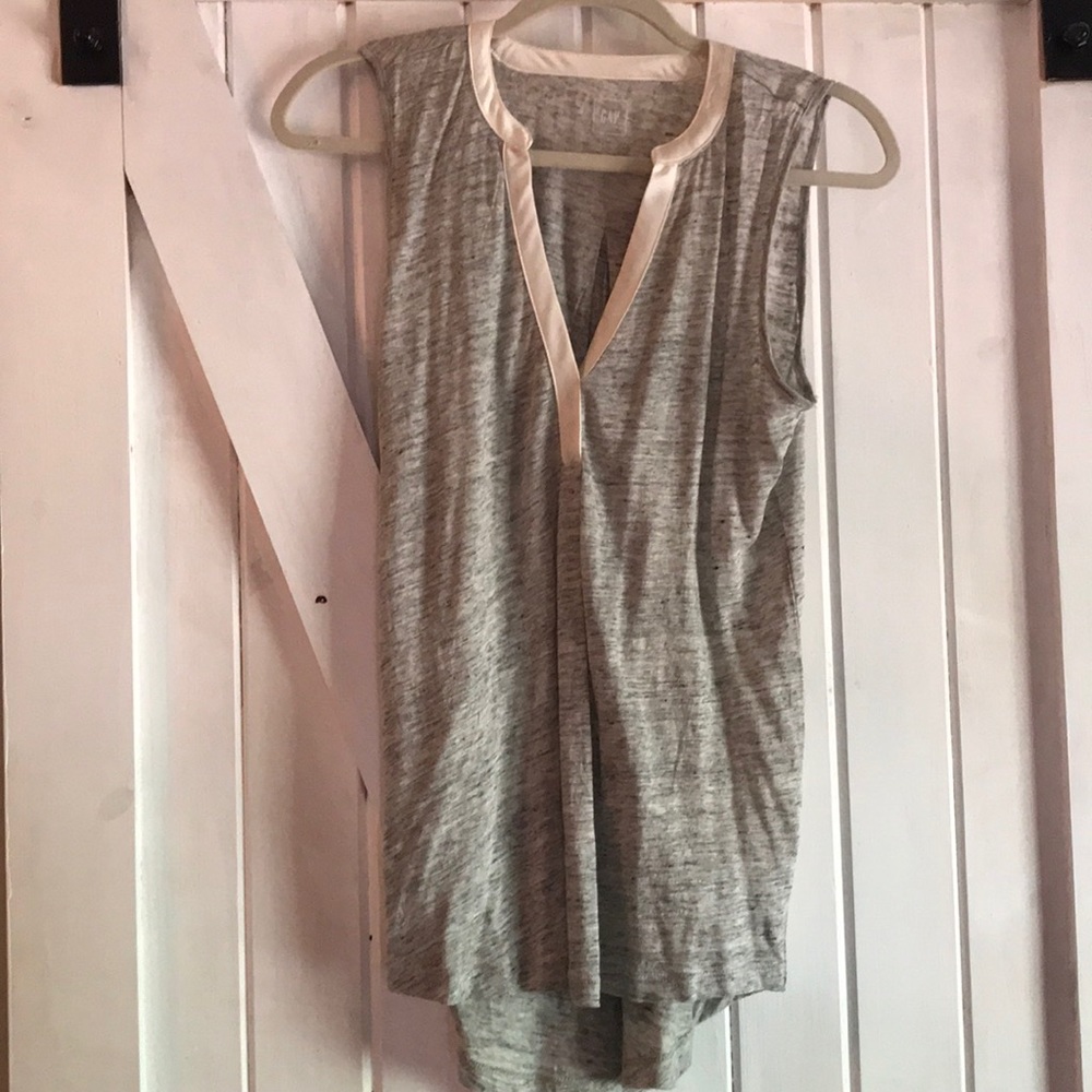 Gap sleeveless tank Henley w contrast trim small